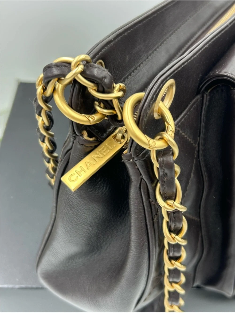 CHANEL Quilted Leather Shoulder Bag in Black with Gold Hardware